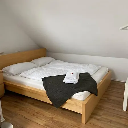 아파트 Schnuckeliges Dachgeschoss-apartment 헤렌베르그