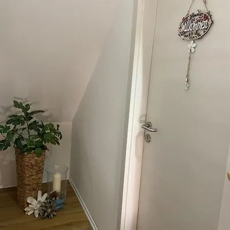 아파트 Schnuckeliges Dachgeschoss-apartment 헤렌베르그